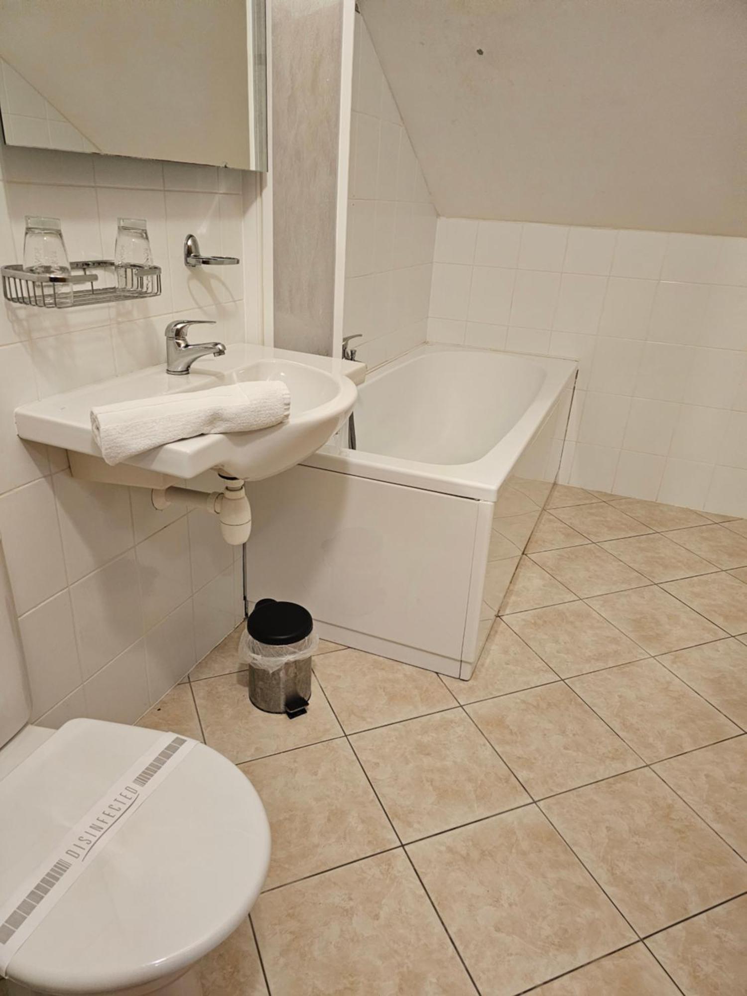 Hotel U Divadla Znojmo Ngoại thất bức ảnh