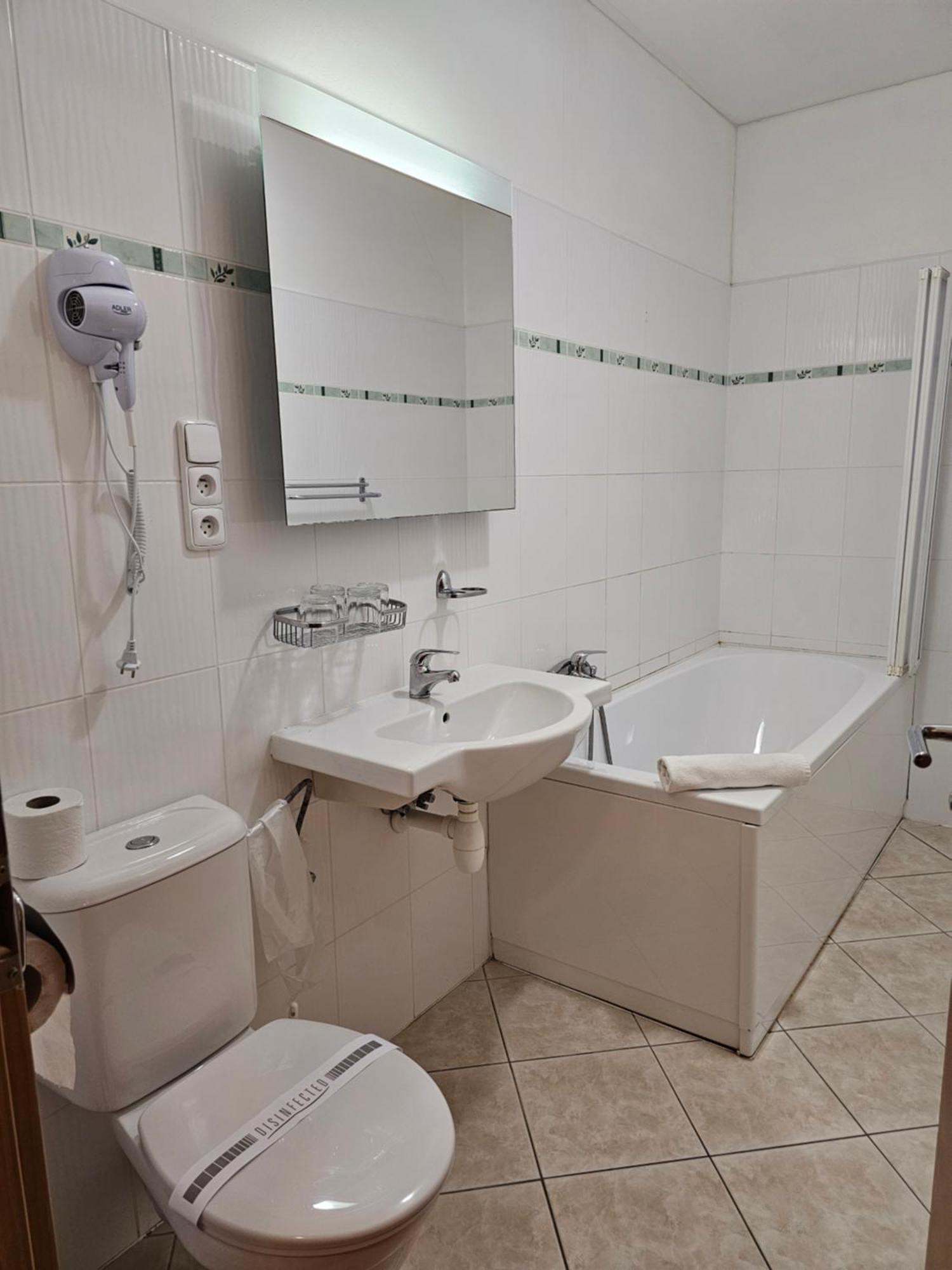 Hotel U Divadla Znojmo Ngoại thất bức ảnh