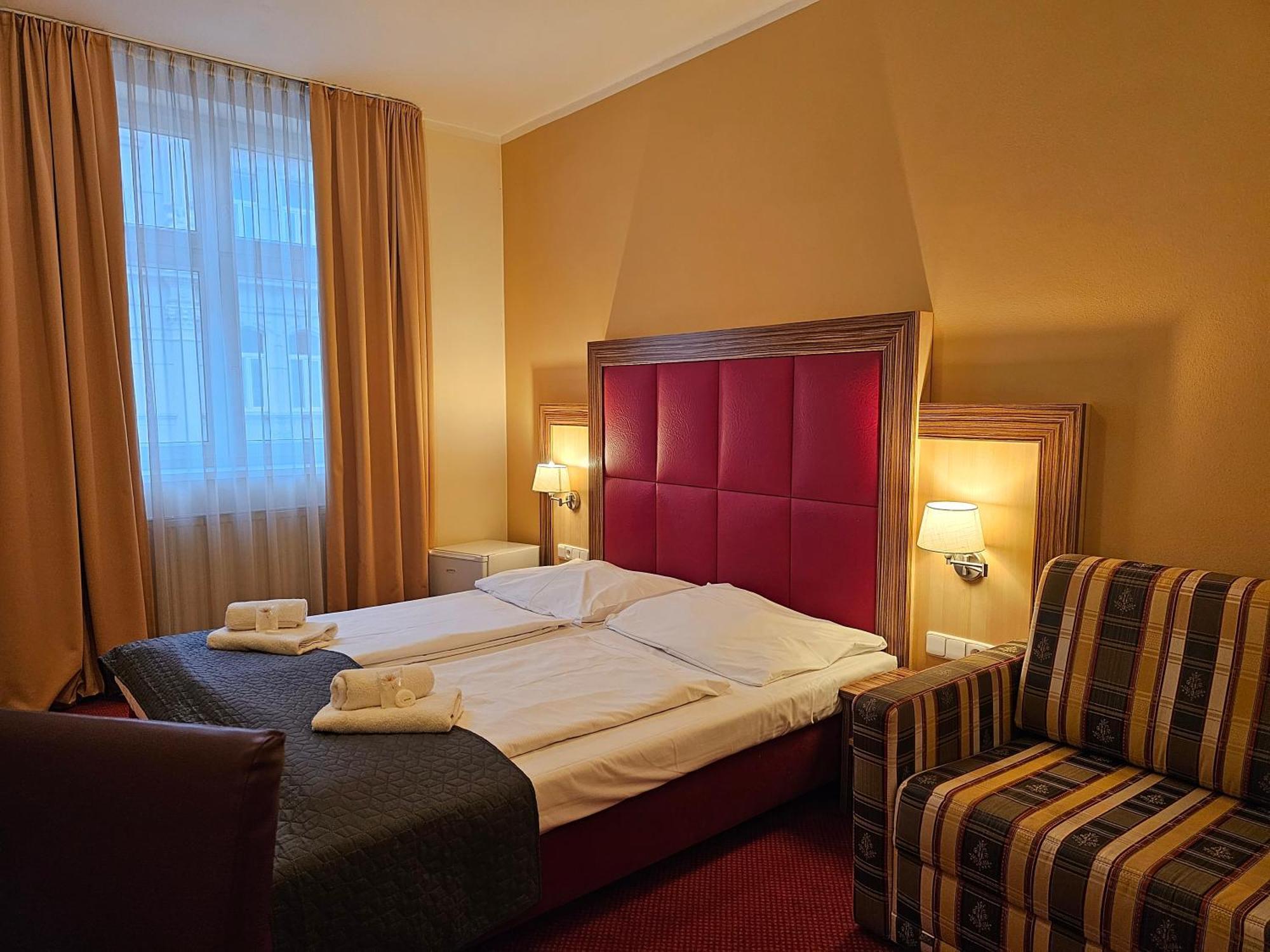 Hotel U Divadla Znojmo Ngoại thất bức ảnh
