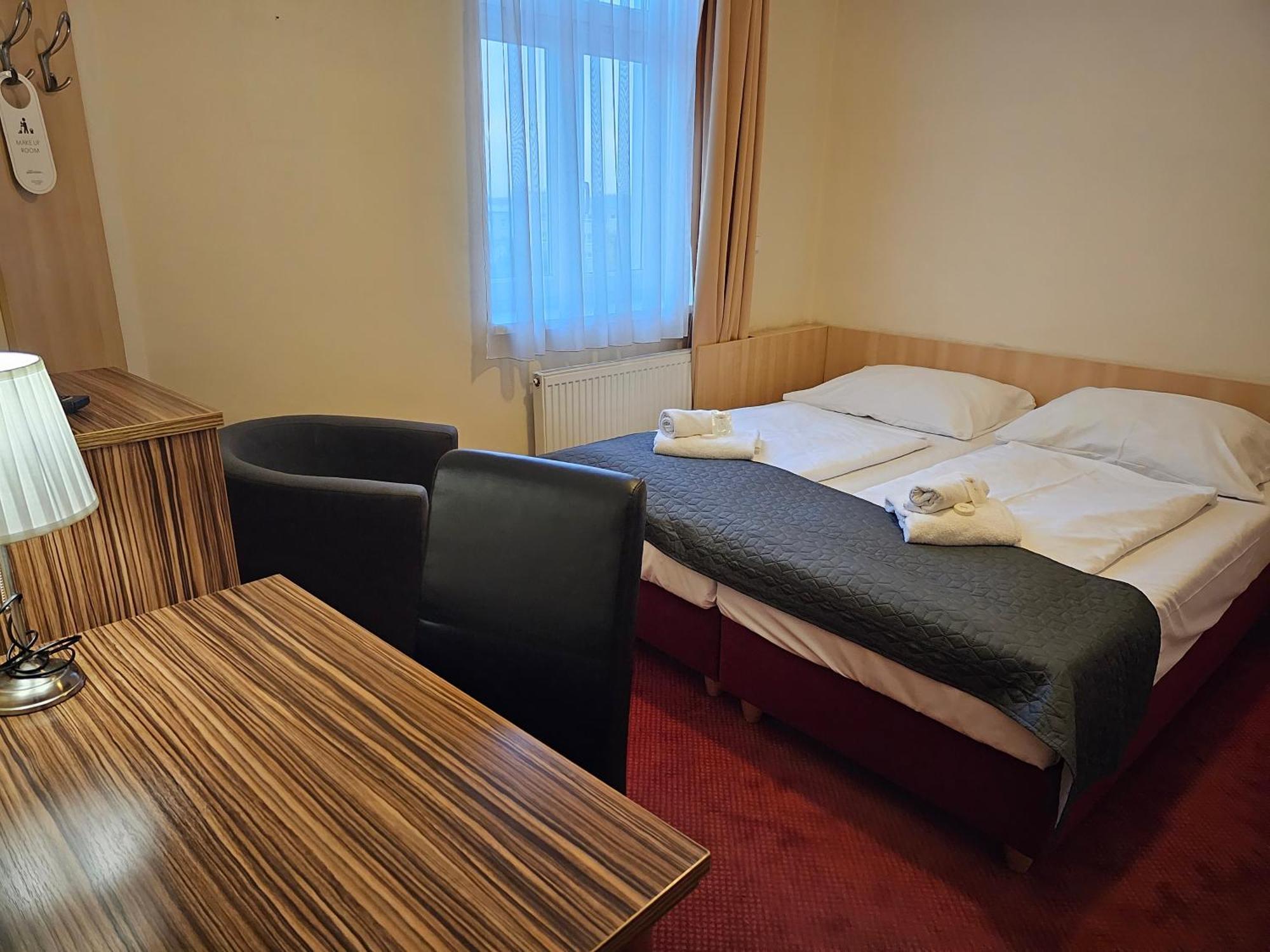 Hotel U Divadla Znojmo Ngoại thất bức ảnh