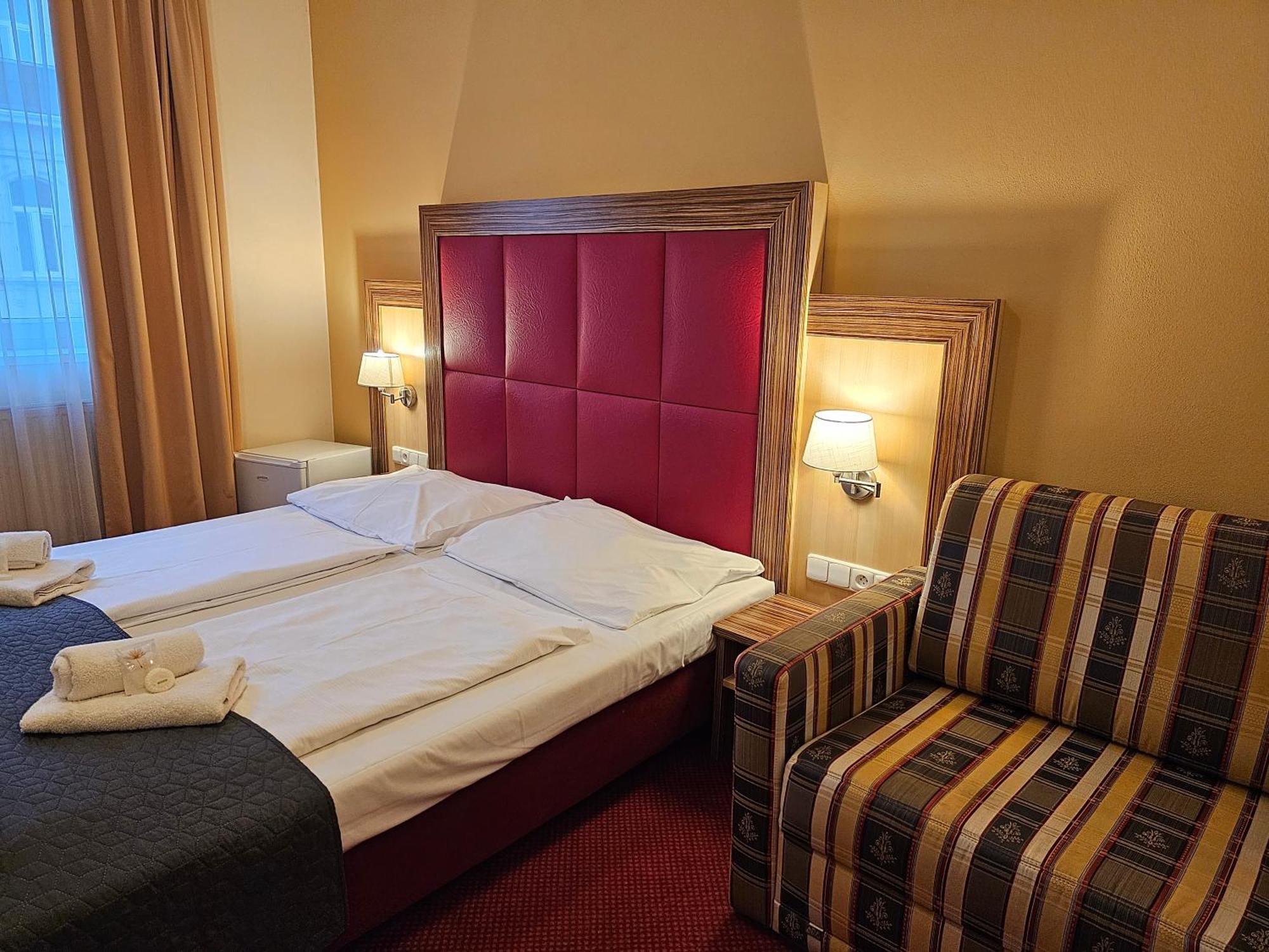 Hotel U Divadla Znojmo Ngoại thất bức ảnh