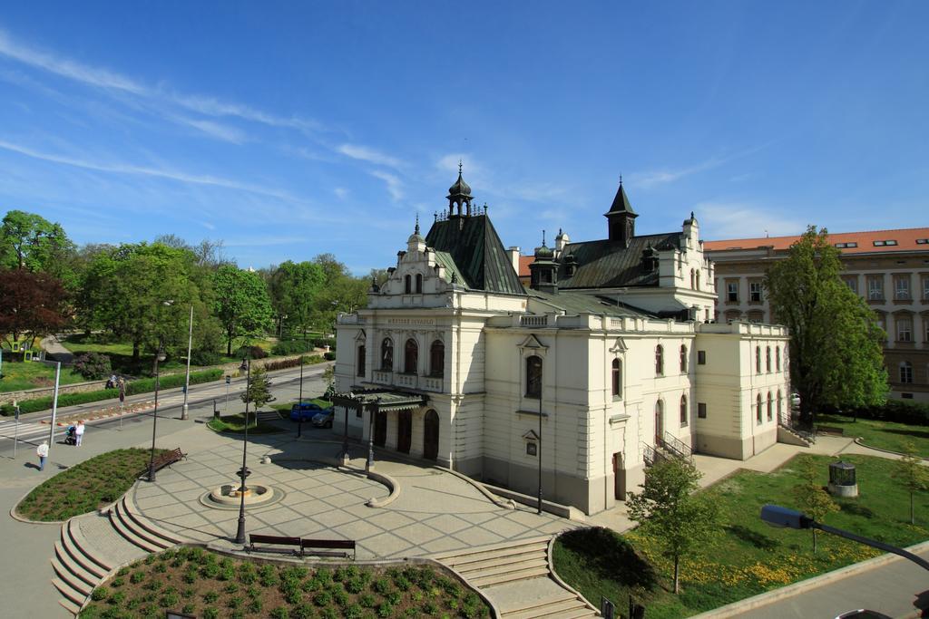 Hotel U Divadla Znojmo Ngoại thất bức ảnh