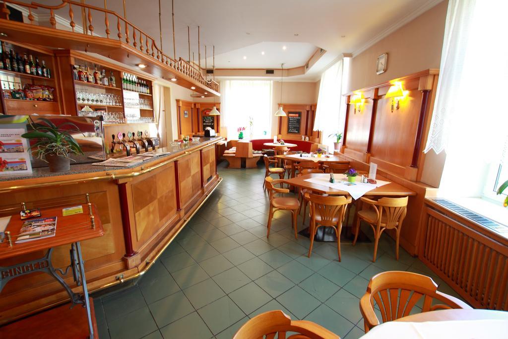 Hotel U Divadla Znojmo Ngoại thất bức ảnh